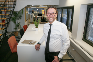 Asiakkaidemme menestys yhteistyössä palveluorganisaatiomme kanssa on mahdollistanut yrityksemme pitkän tarinan, sanoo Mika Kaltala.