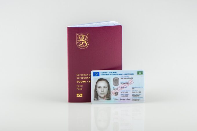 Thales toteuttaa uudet suomalaiset passit ja henkilökortit